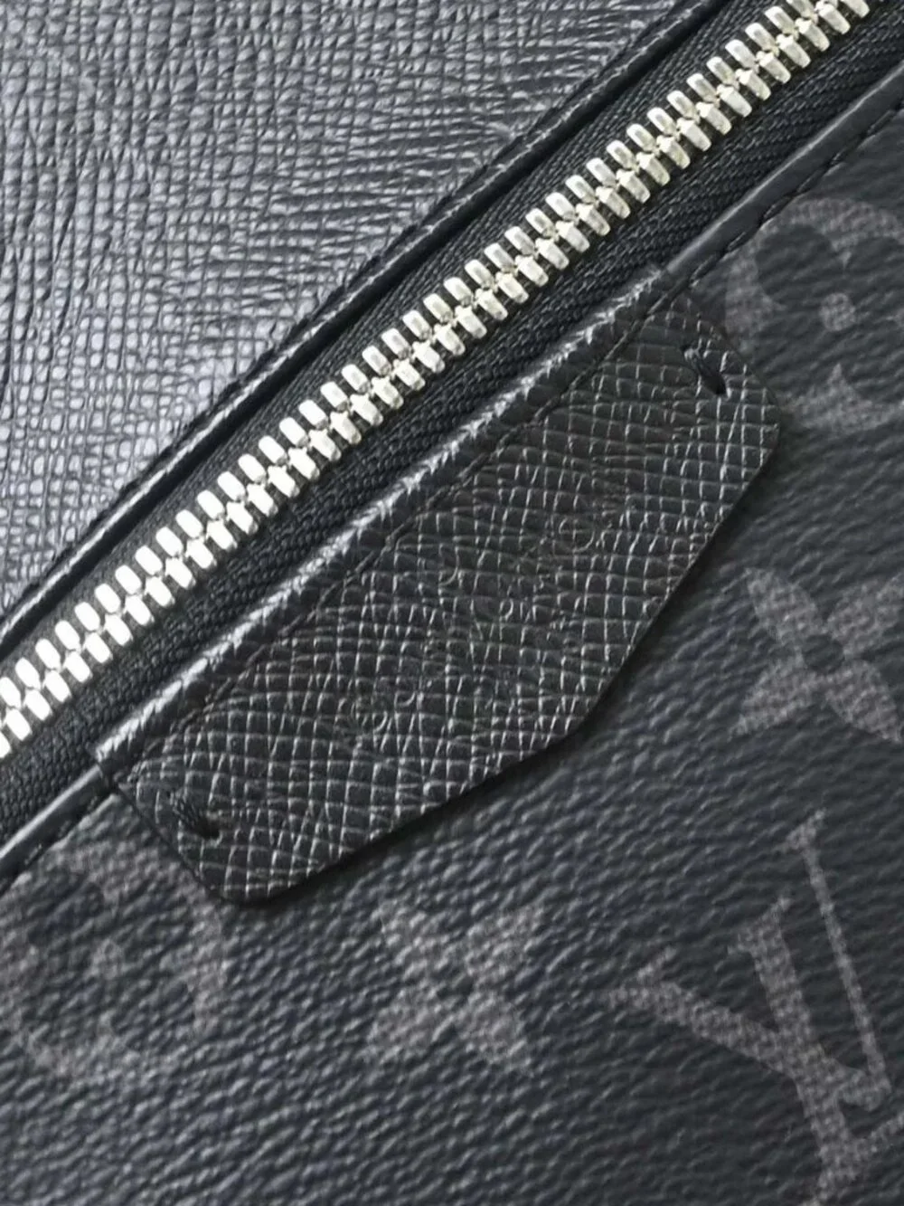 Louis Vuitton Taiga Lama Discovery Backpack M30230 CT1210 NQ11564